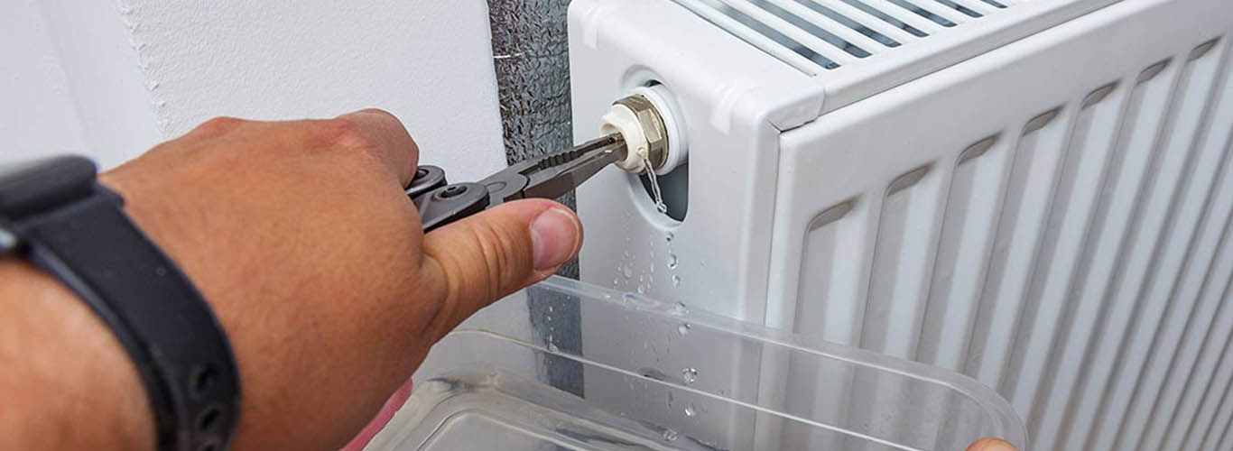 How to Drain Down a Central Heating System Without a Drain Valve